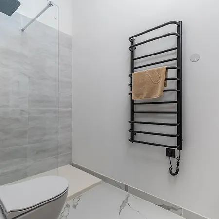 Apartment Venus - Almassy Park Ii *